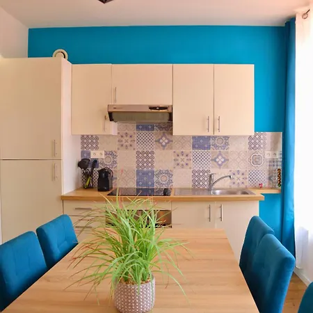 公寓 Le Spacieux A Saint-omer - 2 Chambres, Centre Et Gare A Pied, Parking Prive Gratuit 圣奥梅尔