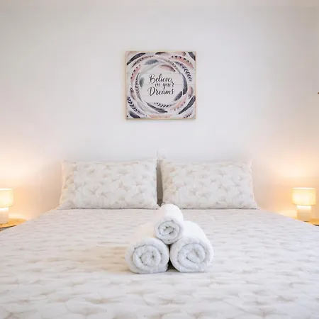 Le Spacieux A Saint-omer - 2 Chambres, Centre Et Gare A Pied, Parking Prive Gratuit 公寓 *