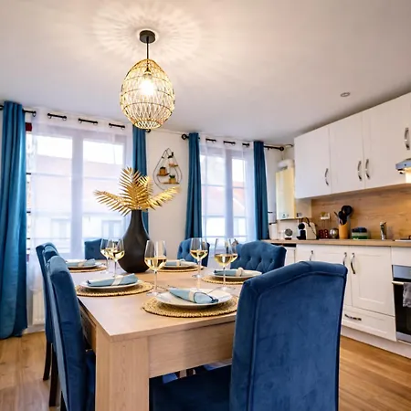 Le Spacieux A Saint-omer - 2 Chambres, Centre Et Gare A Pied, Parking Prive Gratuit 圣奥梅尔
