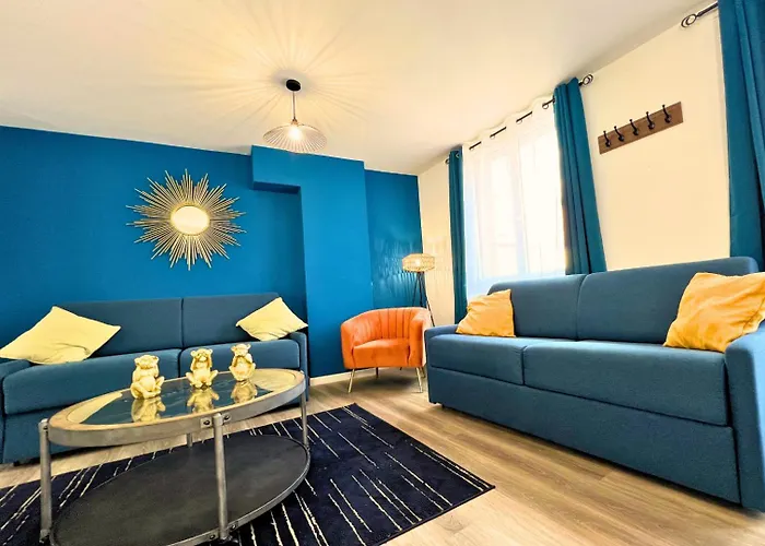 Le Spacieux A Saint-omer - 2 Chambres, Centre Et Gare A Pied, Parking Prive Gratuit 圣奥梅尔
