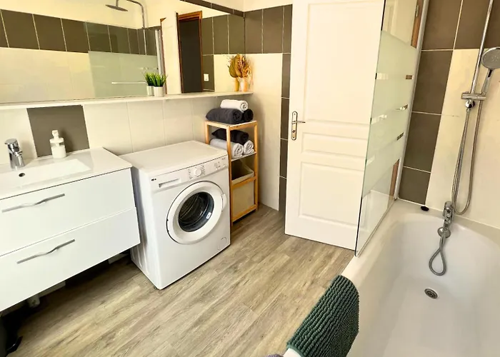 Le Spacieux A Saint-omer - 2 Chambres, Centre Et Gare A Pied, Parking Prive Gratuit 公寓