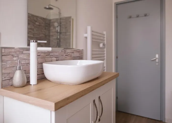 Le Spacieux A Saint-omer - 2 Chambres, Centre Et Gare A Pied, Parking Prive Gratuit 公寓 圣奥梅尔