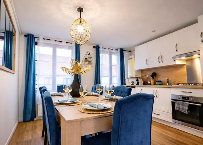 Le Spacieux A Saint-omer - 2 Chambres, Centre Et Gare A Pied, Parking Prive Gratuit 圣奥梅尔